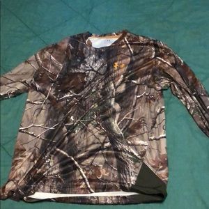 Under armour camo long sleeve shirt